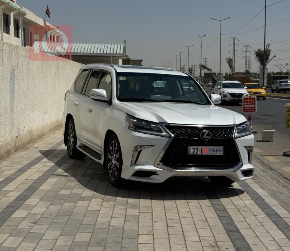Lexus LX